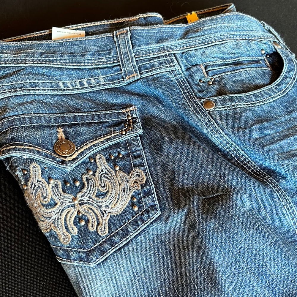 Cruel Girl “Denise” medium wash bootleg